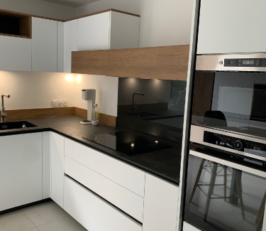 Intemporelle alliance blanc / bois